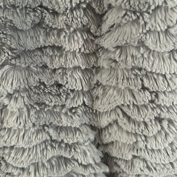 Betsy Johnson Gray fuzzy vest - Picture 4 of 4